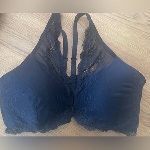 SPANX undietectable black lace bra - excellent condition. Only worn once